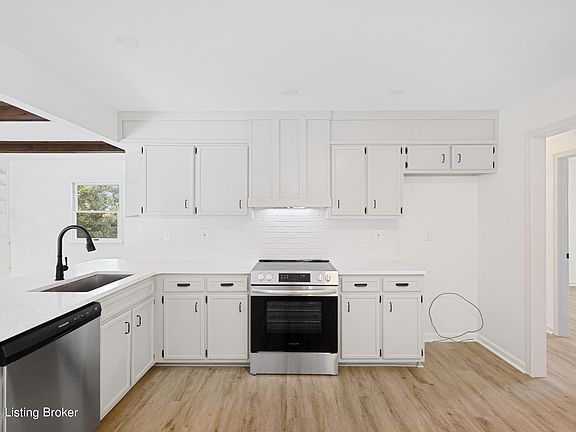5th image of 505 Cherry Point Dr