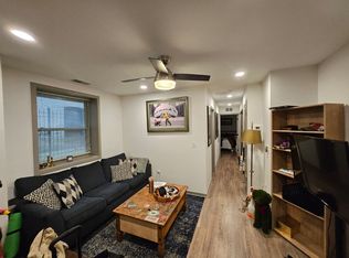 1645 N Wells St #Llc, Chicago, IL 60614