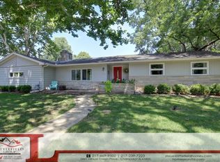 1608 Oxford Dr, Champaign, IL