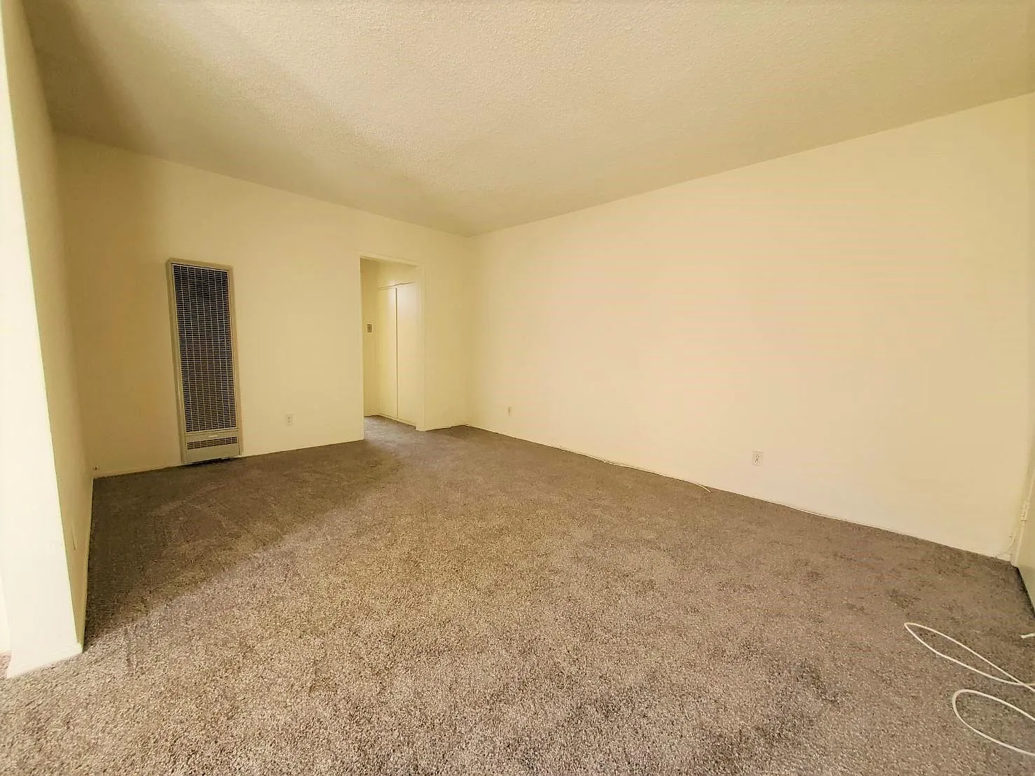 1 bed, 700 sqft, $2,200 — Photo 4