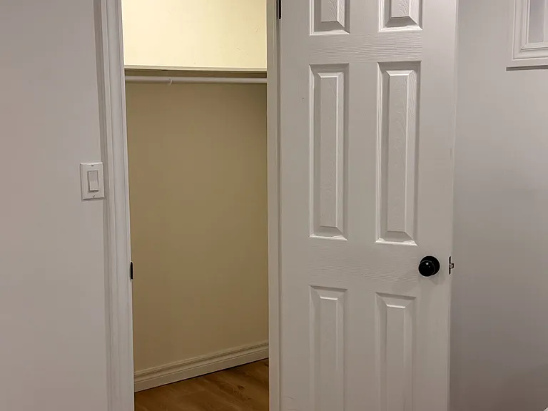 43 Bordeaux Cir #B1 — Photo 11