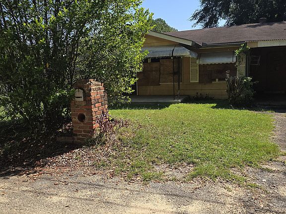 2nd image of 1436 Jones Ln