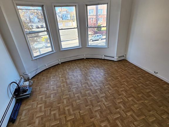 4th image of 247 Mount Prospect Ave Floor 2
