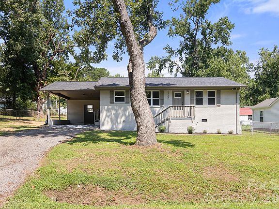 5th image of 2325 Fowler St #141