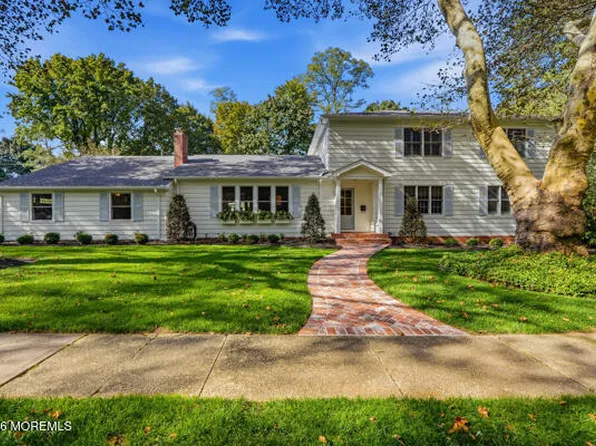9 Buttonwood Drive, Shrewsbury Boro, NJ 07702