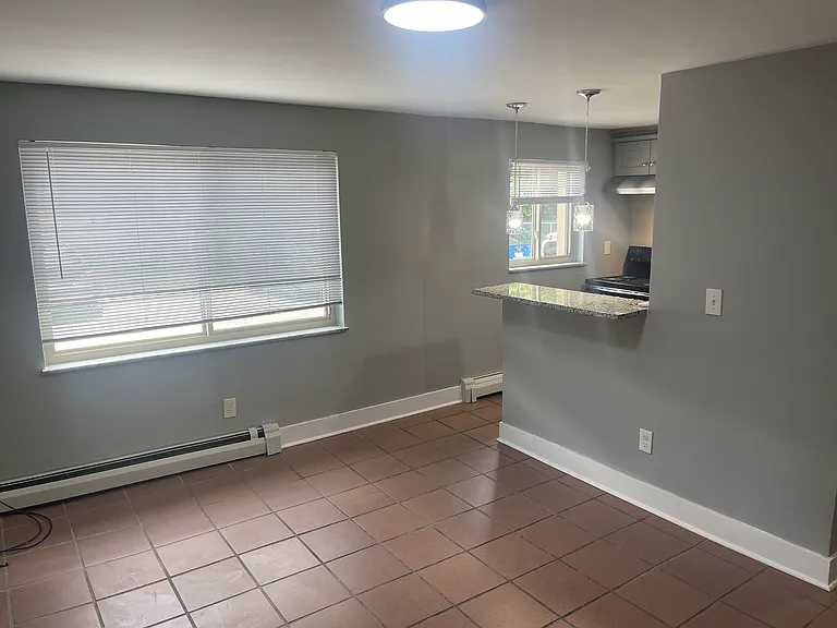 3610 Newton Ave #9 — Photo 4
