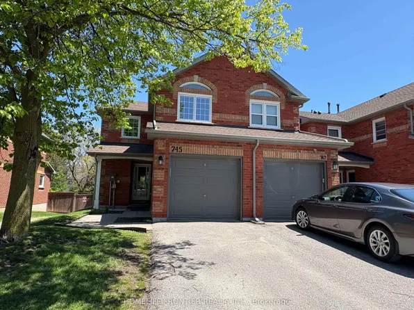 745 Caradonna Cres, Newmarket, ON L3X 1W5