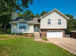 97 Emerald Dr, Maumelle, AR 72113