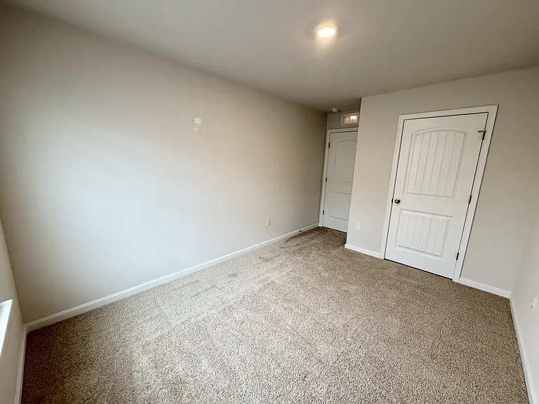 633 Currant Cir — Photo 29