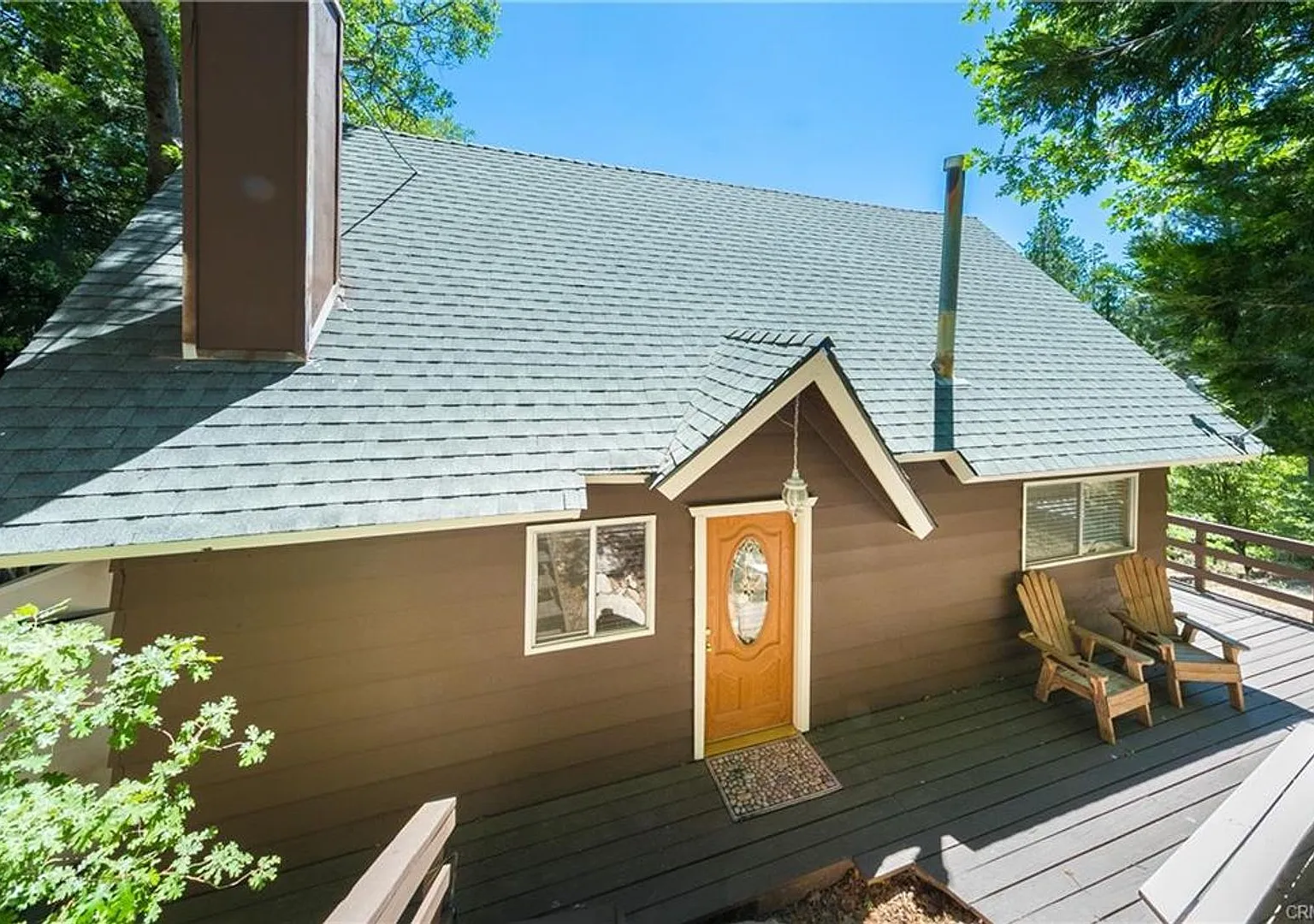 Lake Rights Property!! Terrific Alpine Chalet!! — Photo 2
