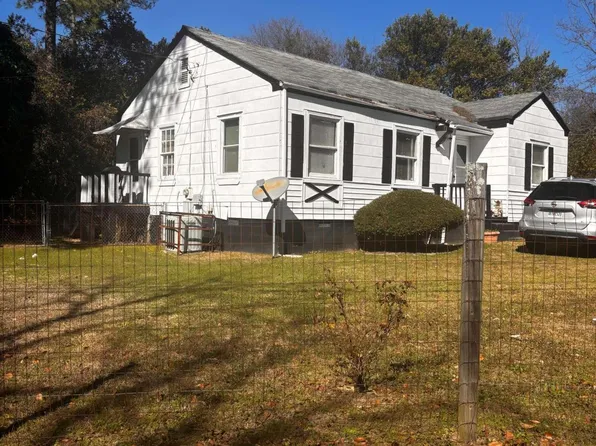 905 Quinlan Dr, Macon, GA 31206