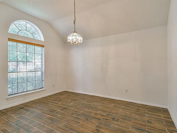 5th image of 11344 30th Ave N