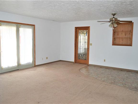 2nd image of 1505 Gwinn Ln