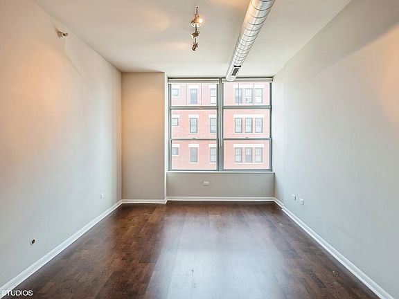 5th image of 1200 W Monroe St APT 406