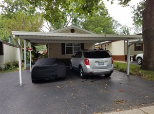 121 Dewey St, Urbana, IL