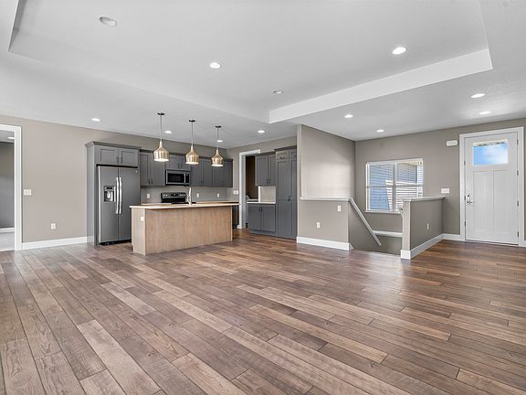 3rd image of 2314 Blythe Blvd
