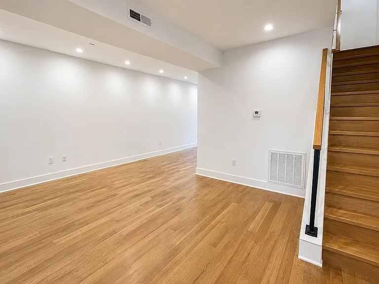 727 Quebec Pl NW — Photo 5
