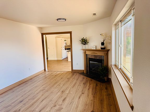 5th image of 416 Leandra Ln