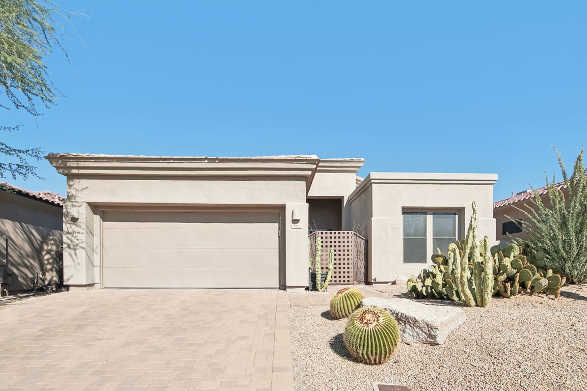 E Soaring Eagle Way-S0711-001.jpg