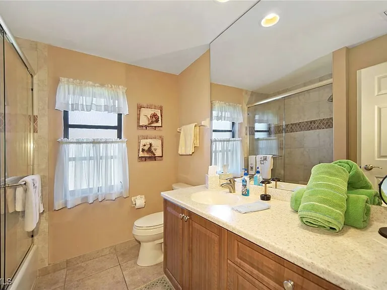 1704 Savona Pkwy — Photo 14