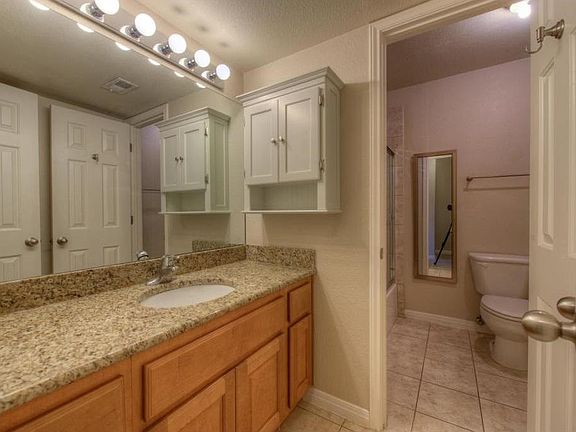 5th image of 1500 E Side Dr Unit 108-C