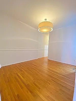 1st image of 218 E 11th St #8