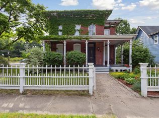 404 S 1st St, Rockford, IL 61104