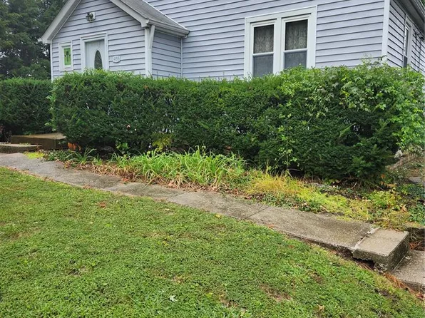 455 Graham Rd, Florissant, MO 63031