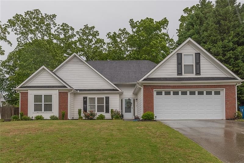 1st image of 35 Jessamine Trl