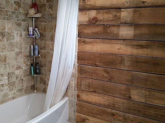 Shower/Tub