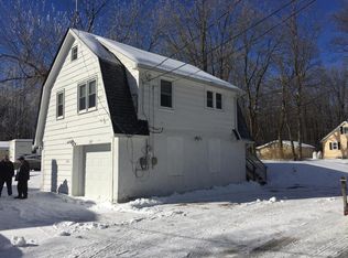 107 Remington Ln, Pocono Summit, PA 18346