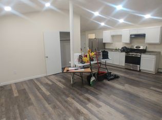 772 King Philip St, Fall River, MA 02724