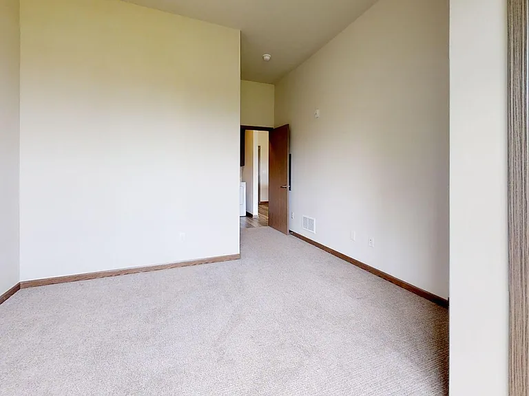 Saxony Village Apartments — Photo 19