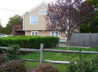 27 Fields View Rd, Bradford, RI 02808
