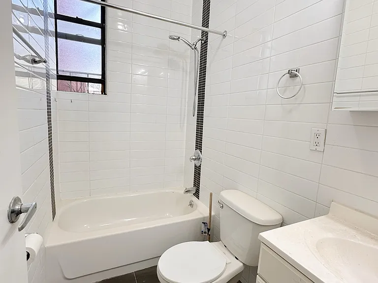 8630 23rd Ave #1F — Photo 9