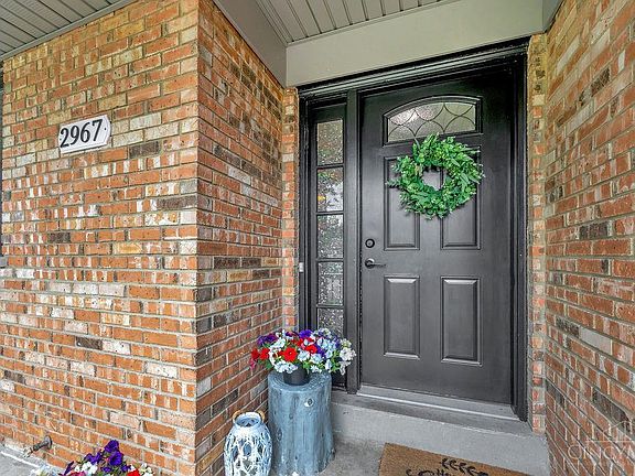 3rd image of 2967 Montezuma Dr
