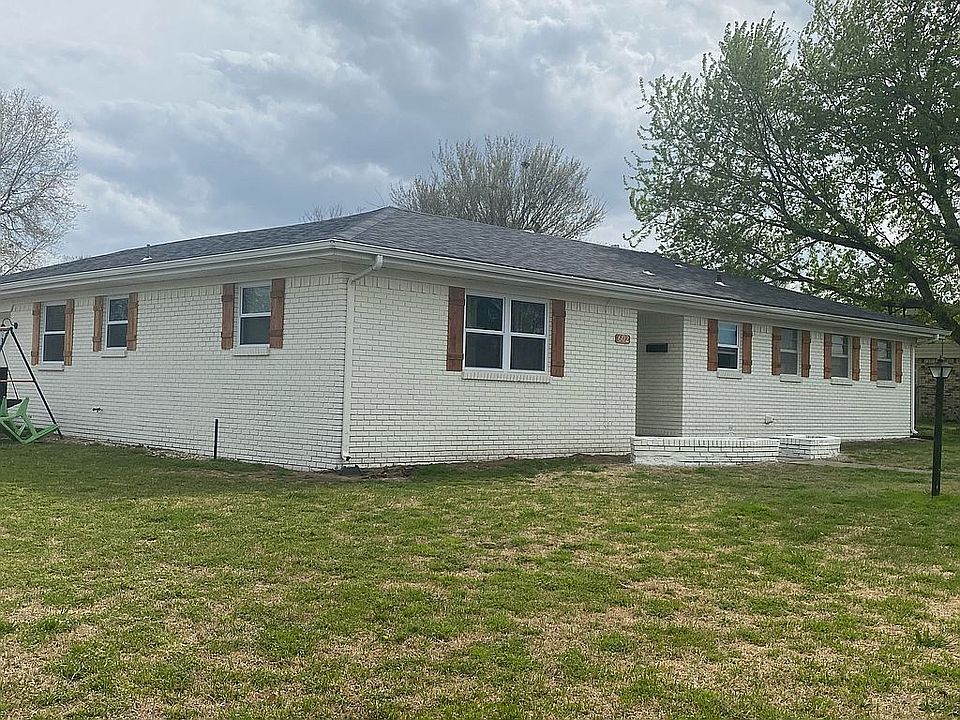 1st image of 602 Lampton Ln