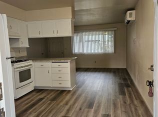 310 NW 3rd St, Grants Pass, OR 97526