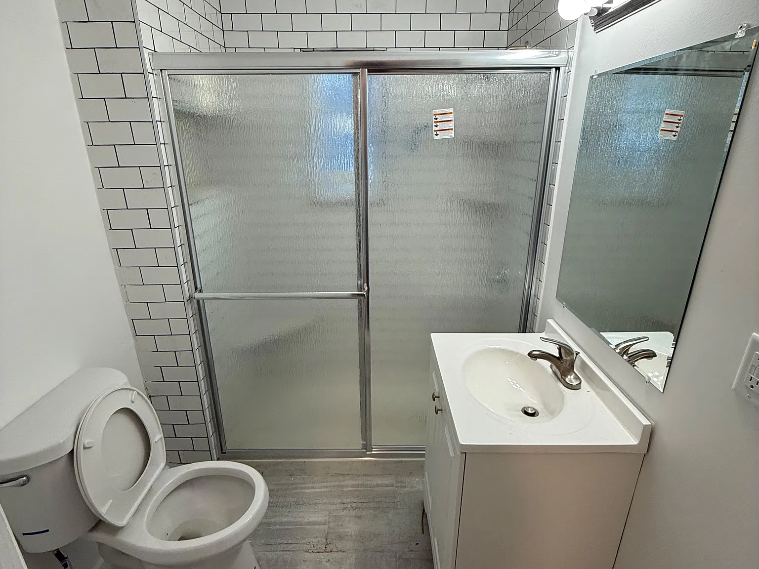 2 bed, 850 sqft, $1,300 — Photo 2