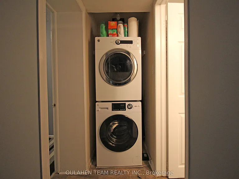 38 Finch Ave W — Photo 23