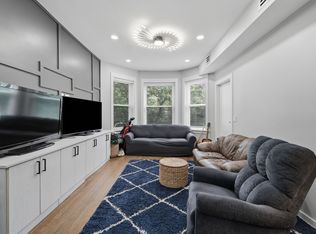 1518 W Melrose St #2, Chicago, IL 60657