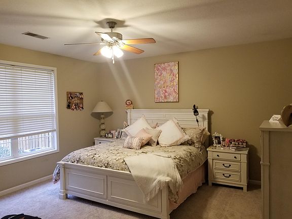 4th image of 8055 Ellisville Ln #2