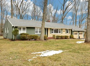 704 Timberline Dr, Wyckoff, NJ 07481
