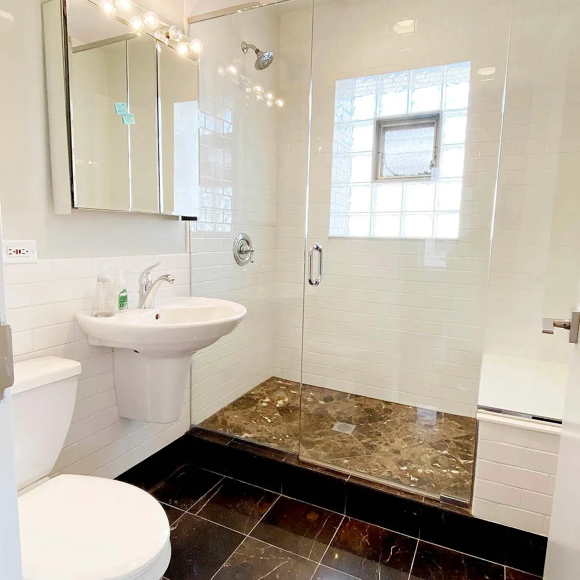 2 bed, 1100 sqft, $2,400 — Photo 4
