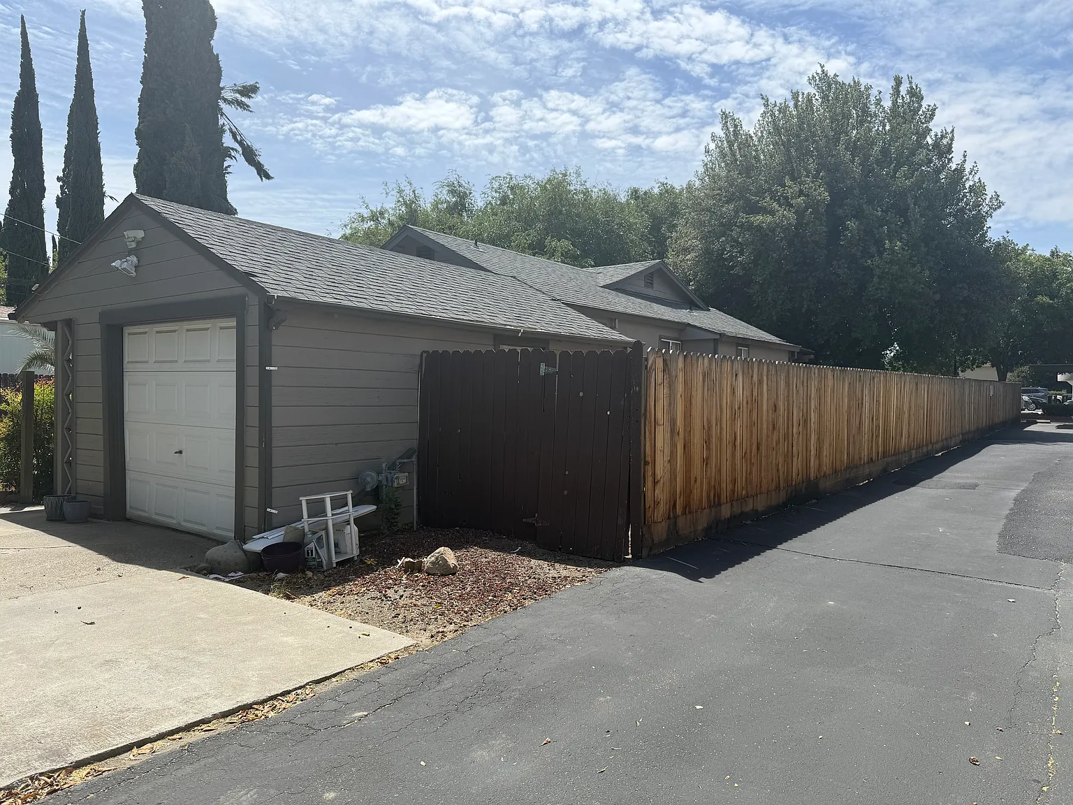 3 bed, 1435 sqft, $2,650 — Photo 2