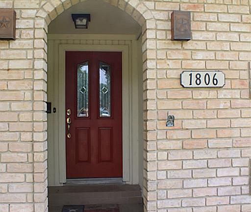 2nd image of 1806 Quarterpath Dr