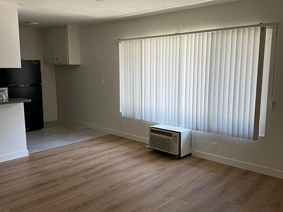 4th image of 5089 Highland View Ave #7