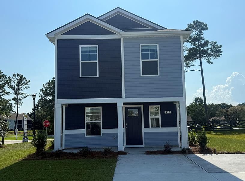 1st image of 432 Flank St.