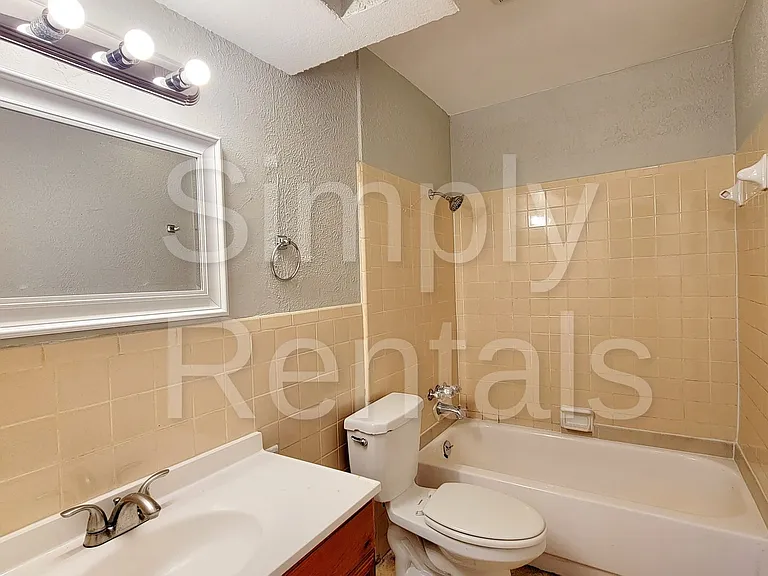 2602 Bliss St — Photo 18