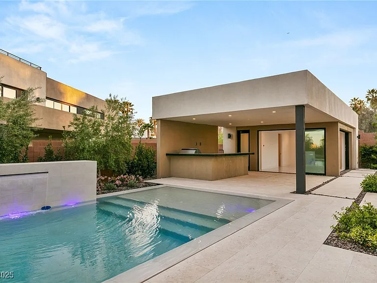 7385 Heron Canyon Ct — Photo 43